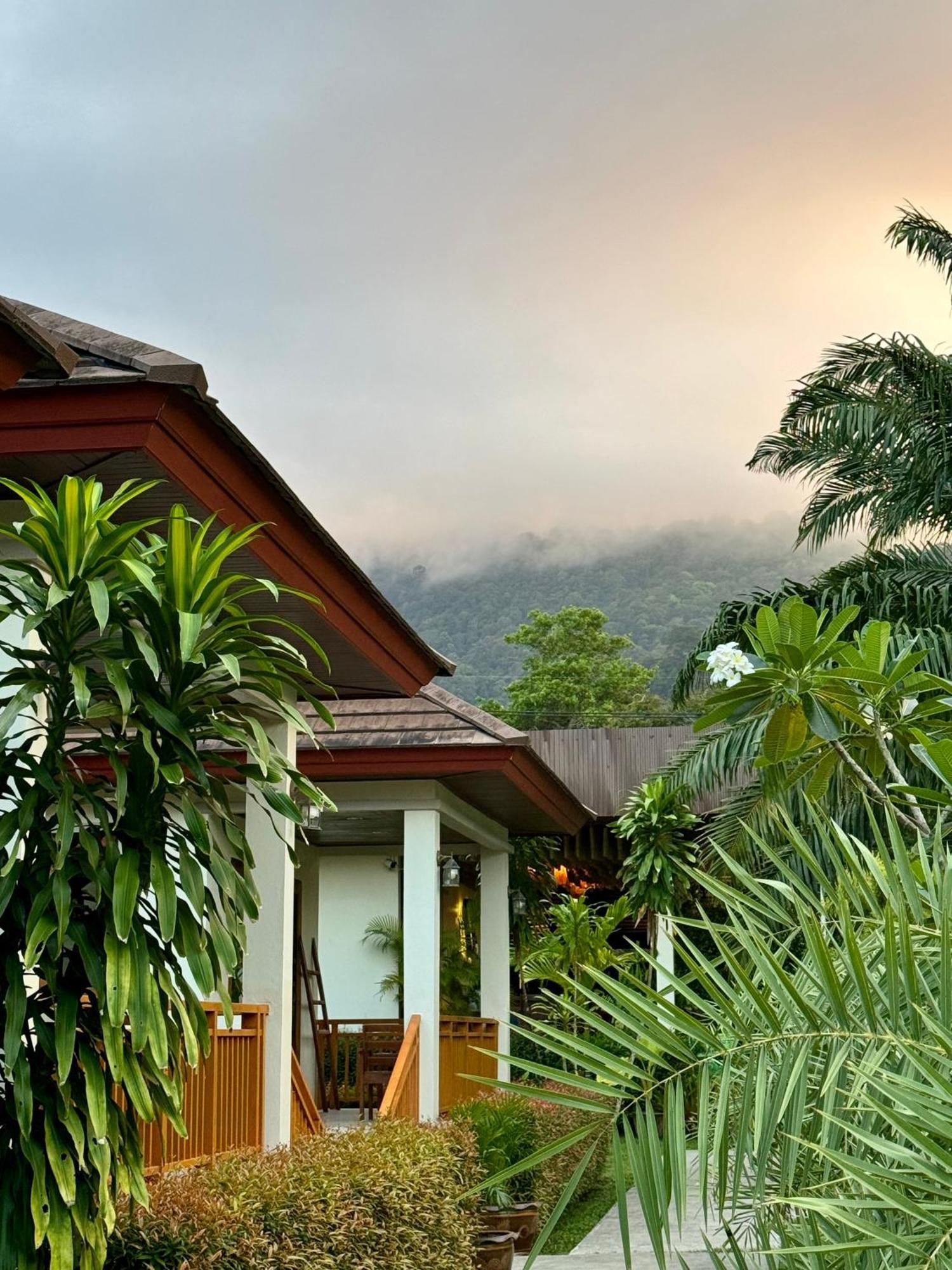 Verona Lanta Resort Ko Lanta Extérieur photo